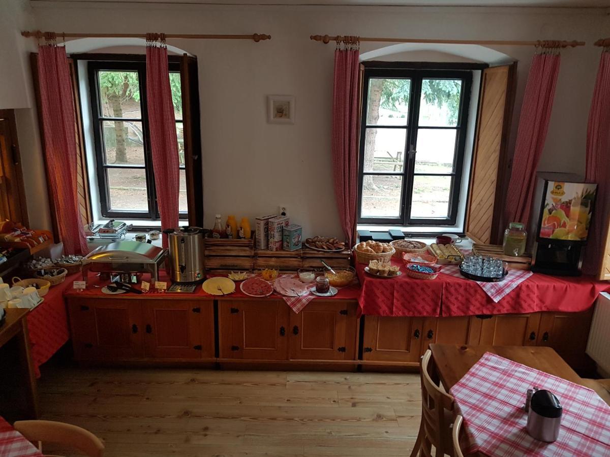 Penzion Pod Houskou Blatce Εξωτερικό φωτογραφία